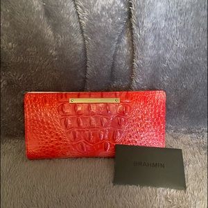 Brahmin wallet